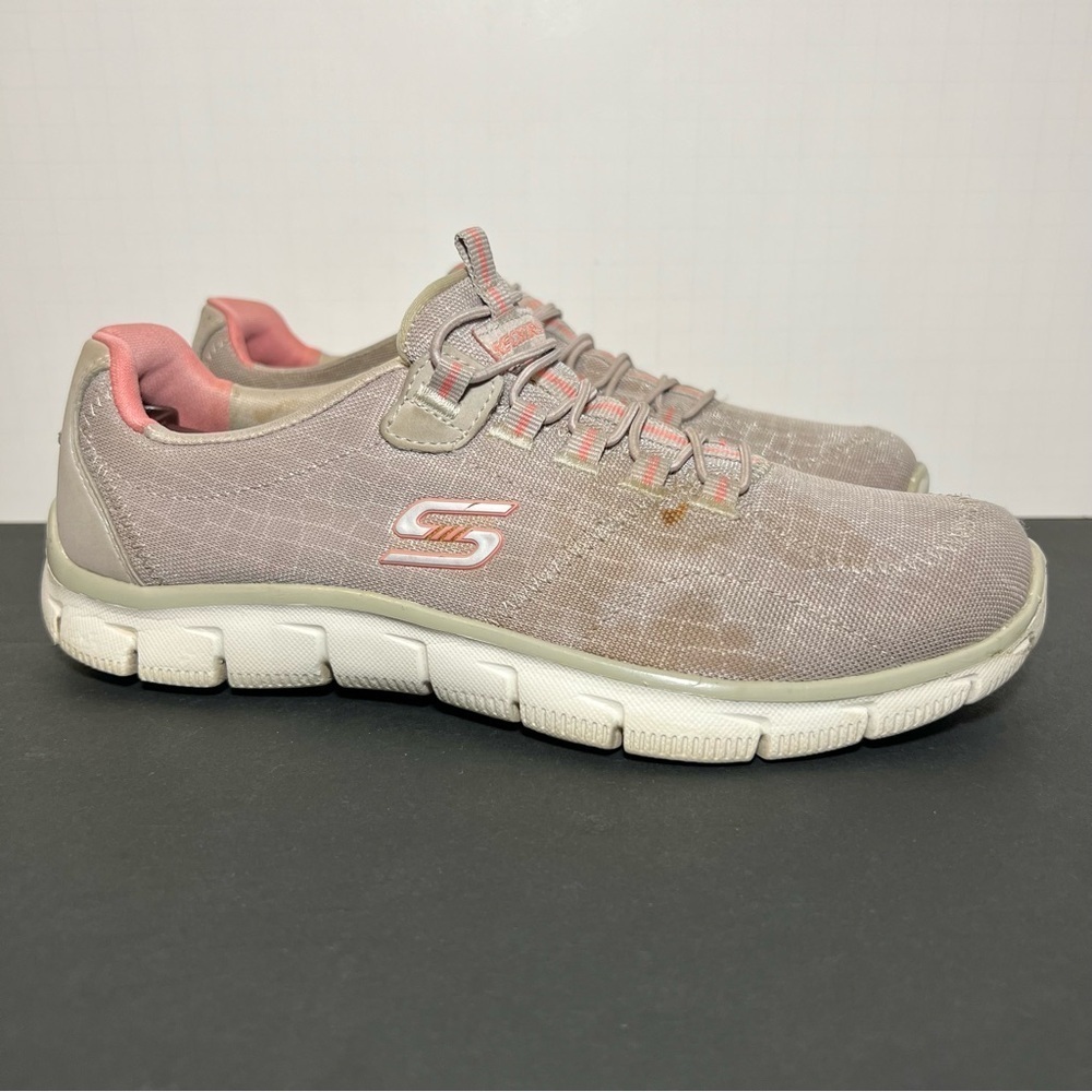 Womens SKECHERS Relaxed Fit Empire Rock Around Slip On Shoes / Size 7.5